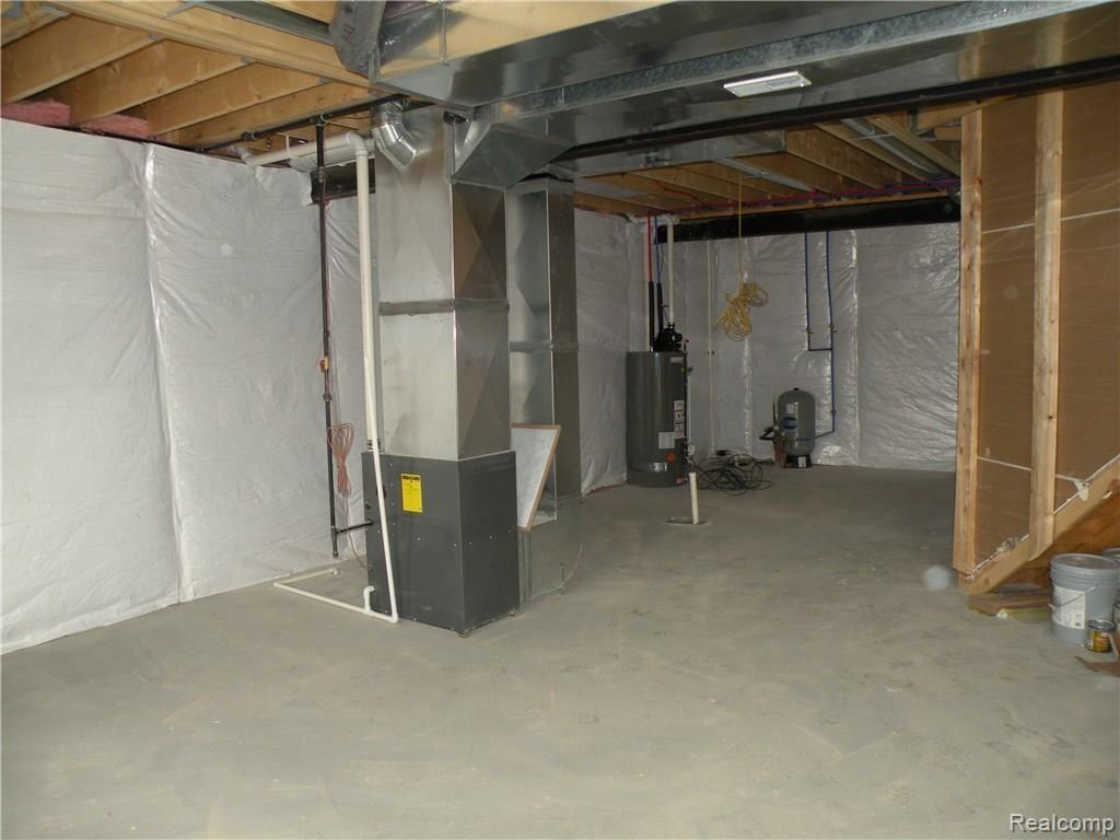 2775 Clivedon Road Howell, MI 48843 - Photo 21 of 25 DSCN3675.JPG