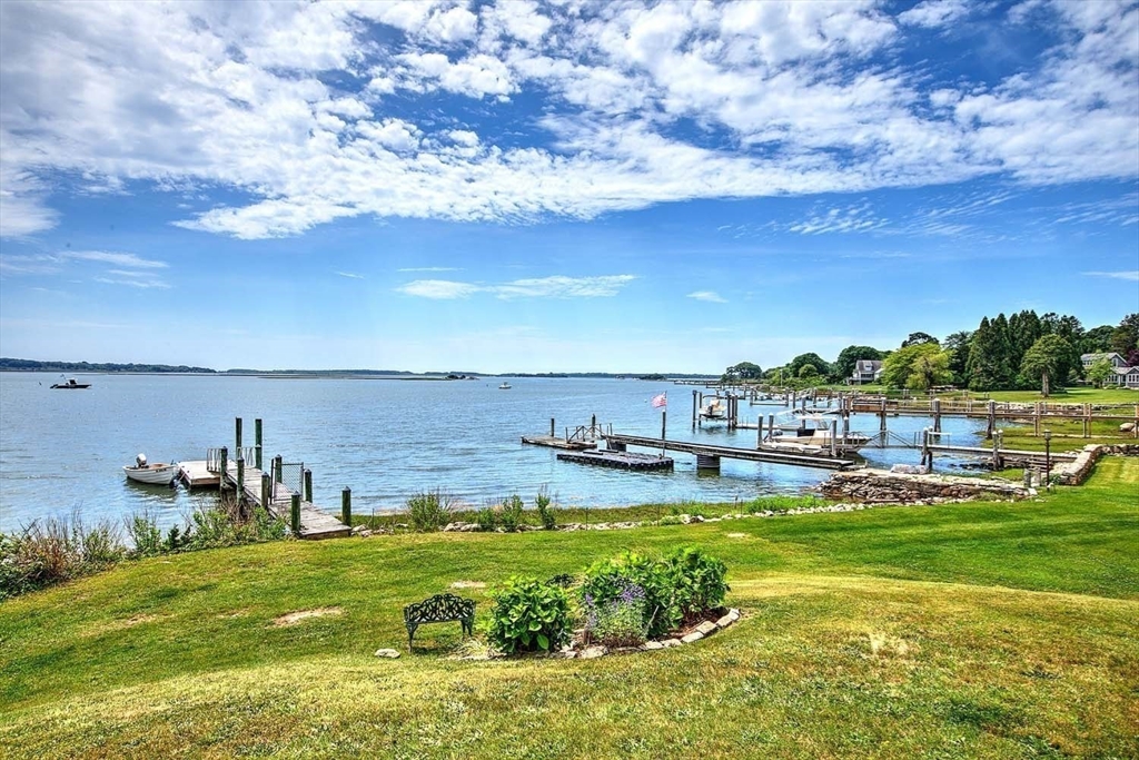 1680 H Drift Road, Unit H Westport, MA 02790 - Photo 4 of 31