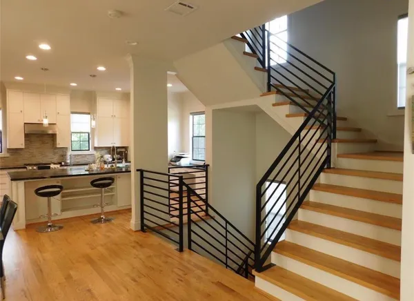 $3,200 | 4506 Austin Street, Unit A, Houston, TX 77004