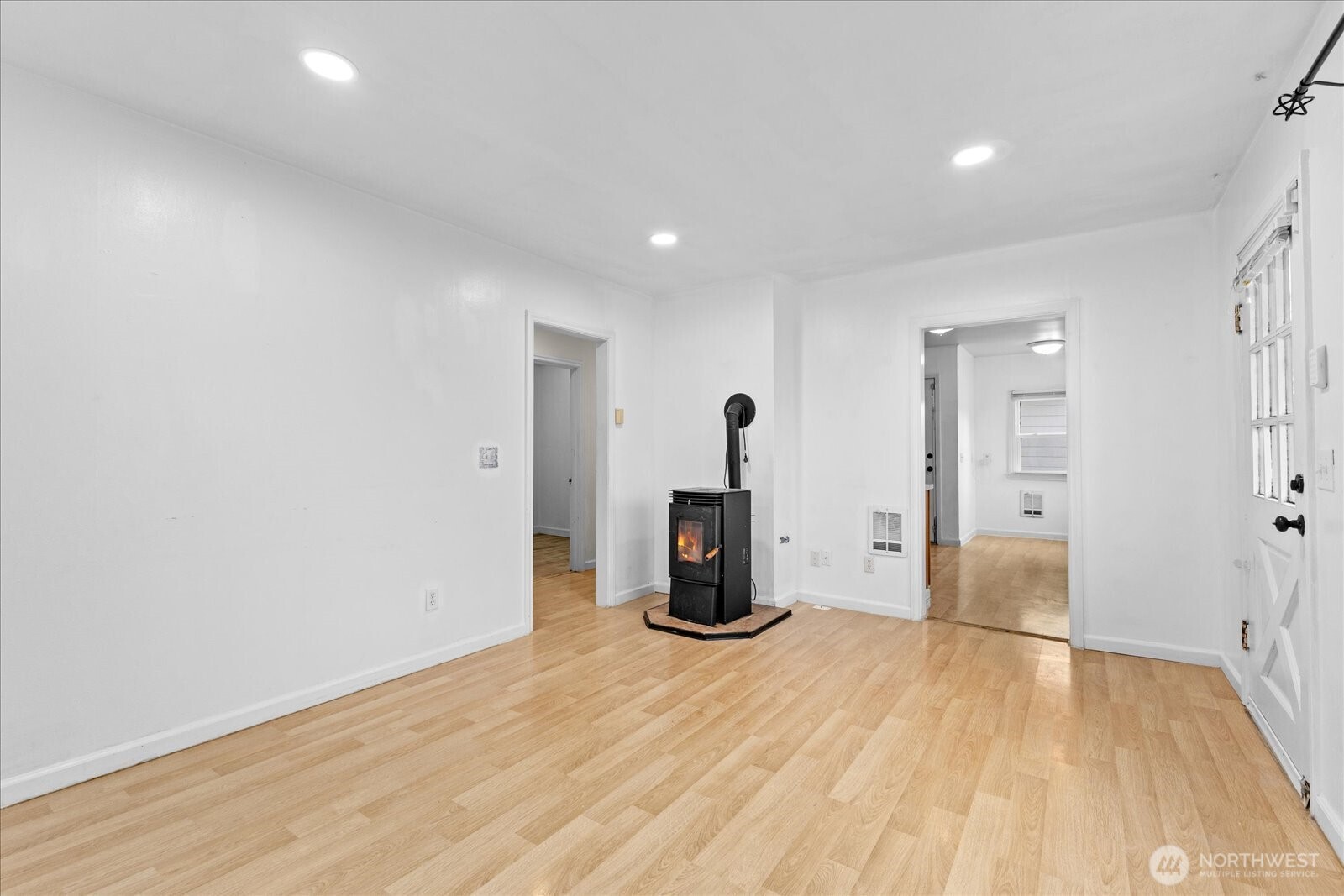 1812 23rd Street Everett, WA 98201 - Photo 6 of 24