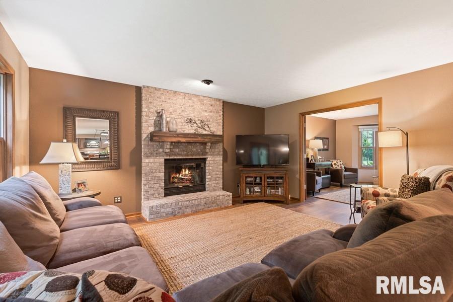 10303 136th Street West Taylor Ridge, IL 61284 - Photo 9 of 29