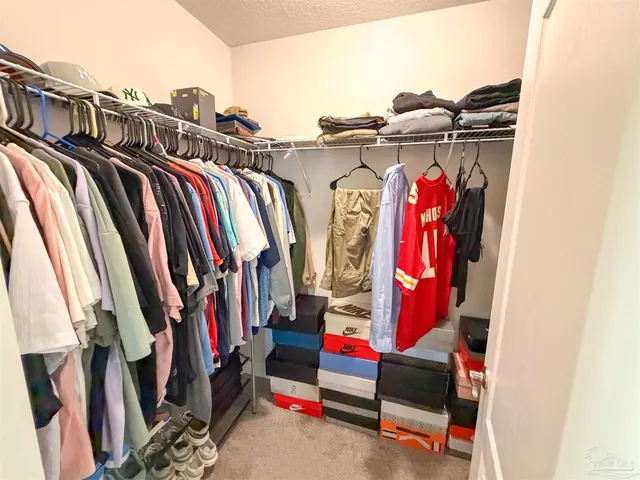 $1,900 | 392 Hilburn Lane, Pensacola, FL 32504