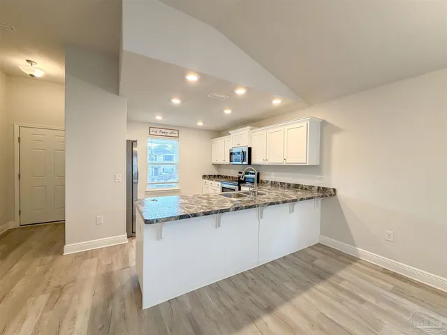 $1,850 | 392 Hilburn Lane, Pensacola, FL 32504