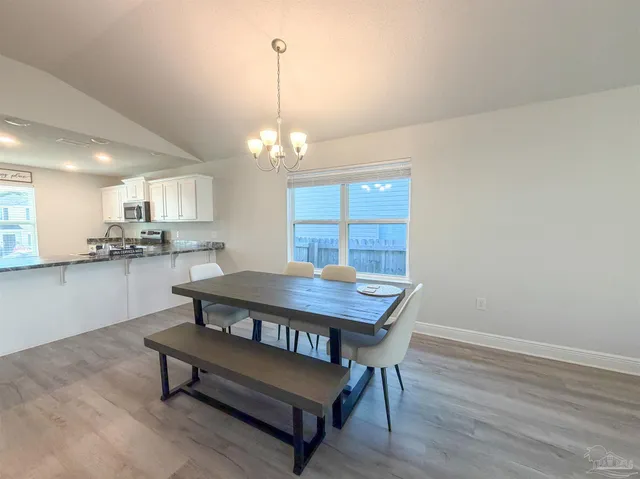 $1,900 | 392 Hilburn Lane, Pensacola, FL 32504