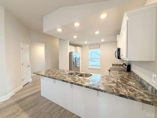 $1,850 | 392 Hilburn Lane, Pensacola, FL 32504