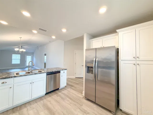 $1,850 | 392 Hilburn Lane, Pensacola, FL 32504