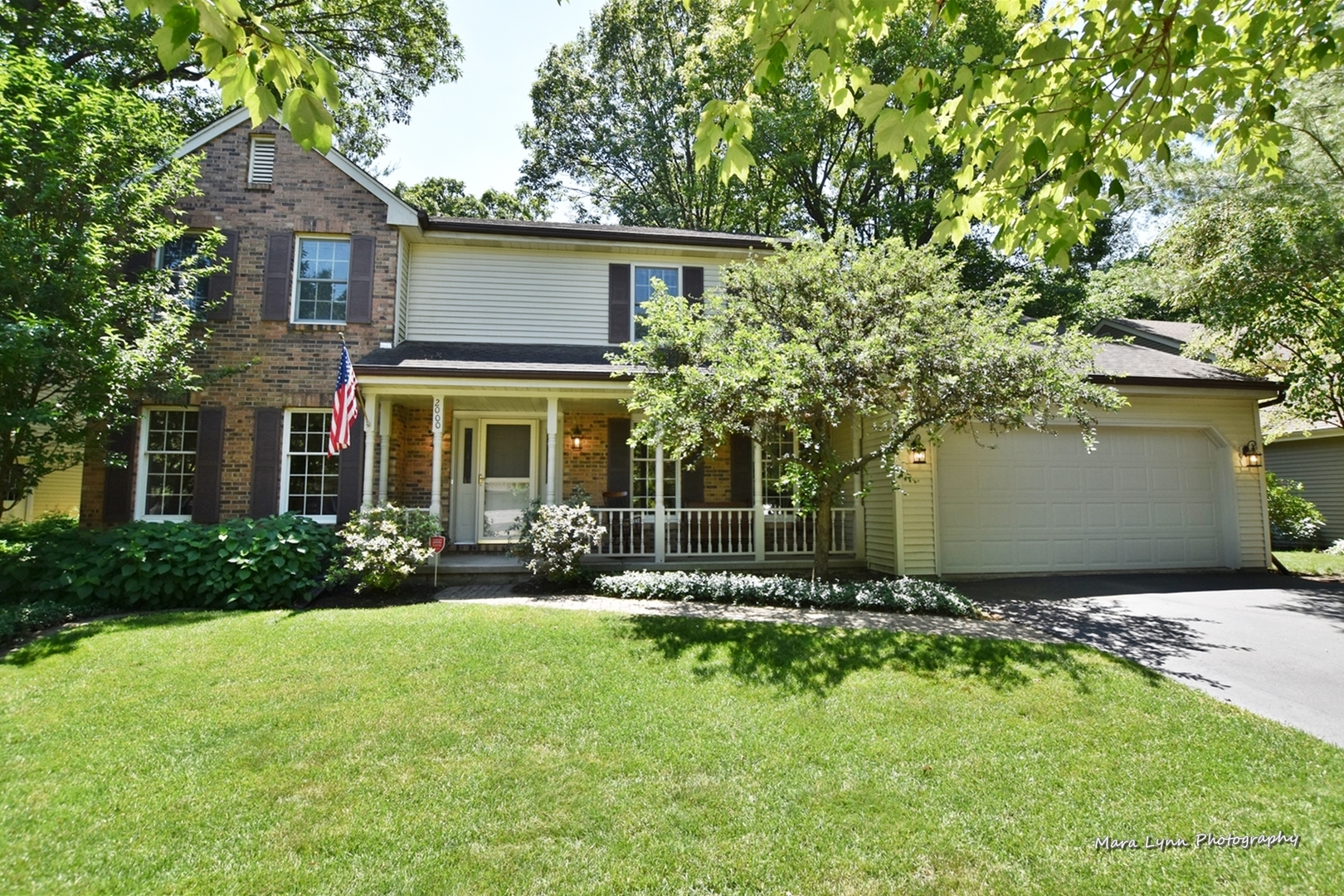 2000 Forest Ridge Road St. Charles, IL 60174 - Photo 3 of 51