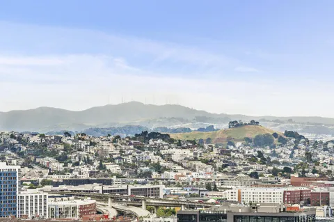 $8,995 | 425 1st Street, Unit 3706, San Francisco, CA 94105