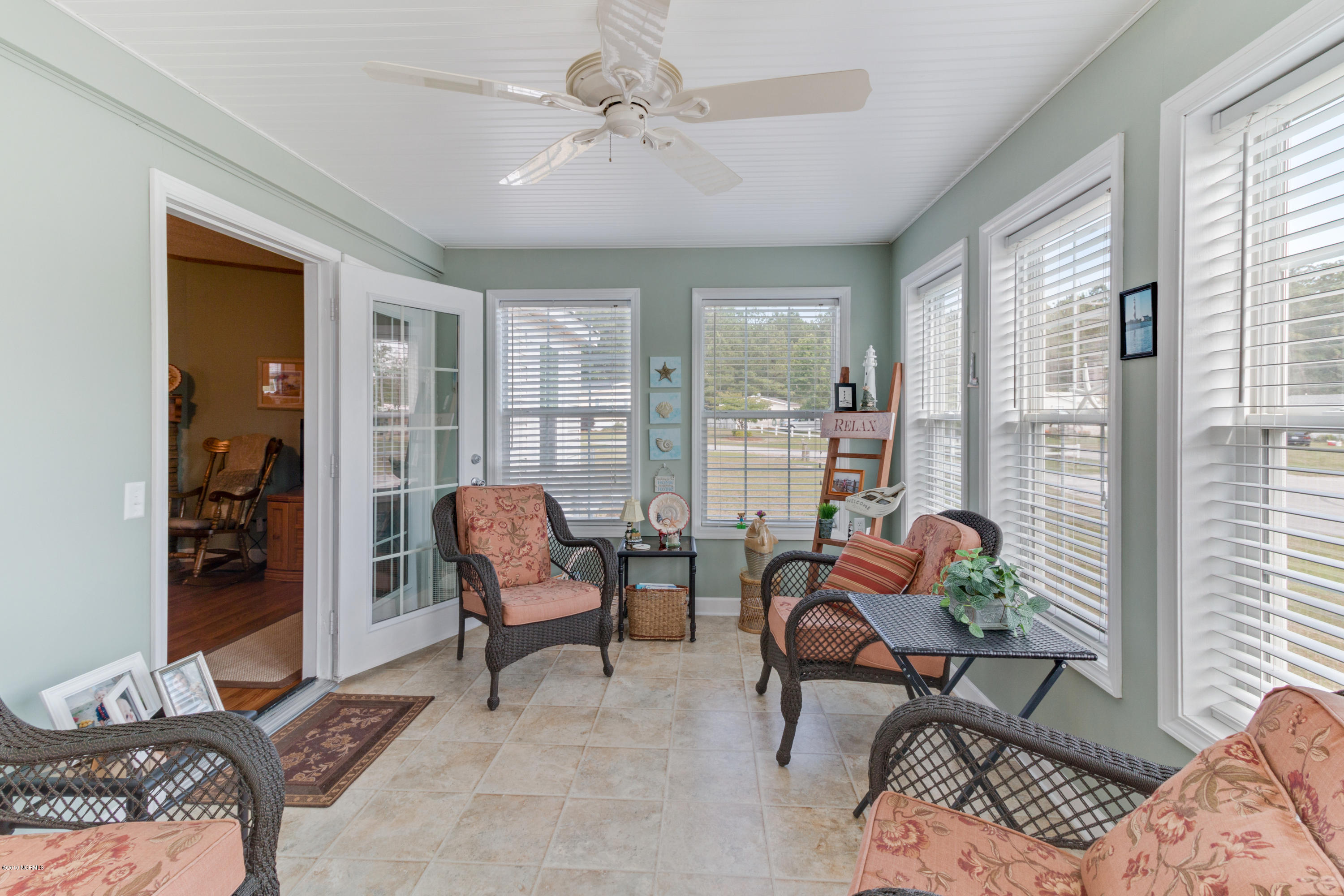 121 Bay Landing Road Swansboro, NC 28584 - Photo 5 of 23 IMG_6133