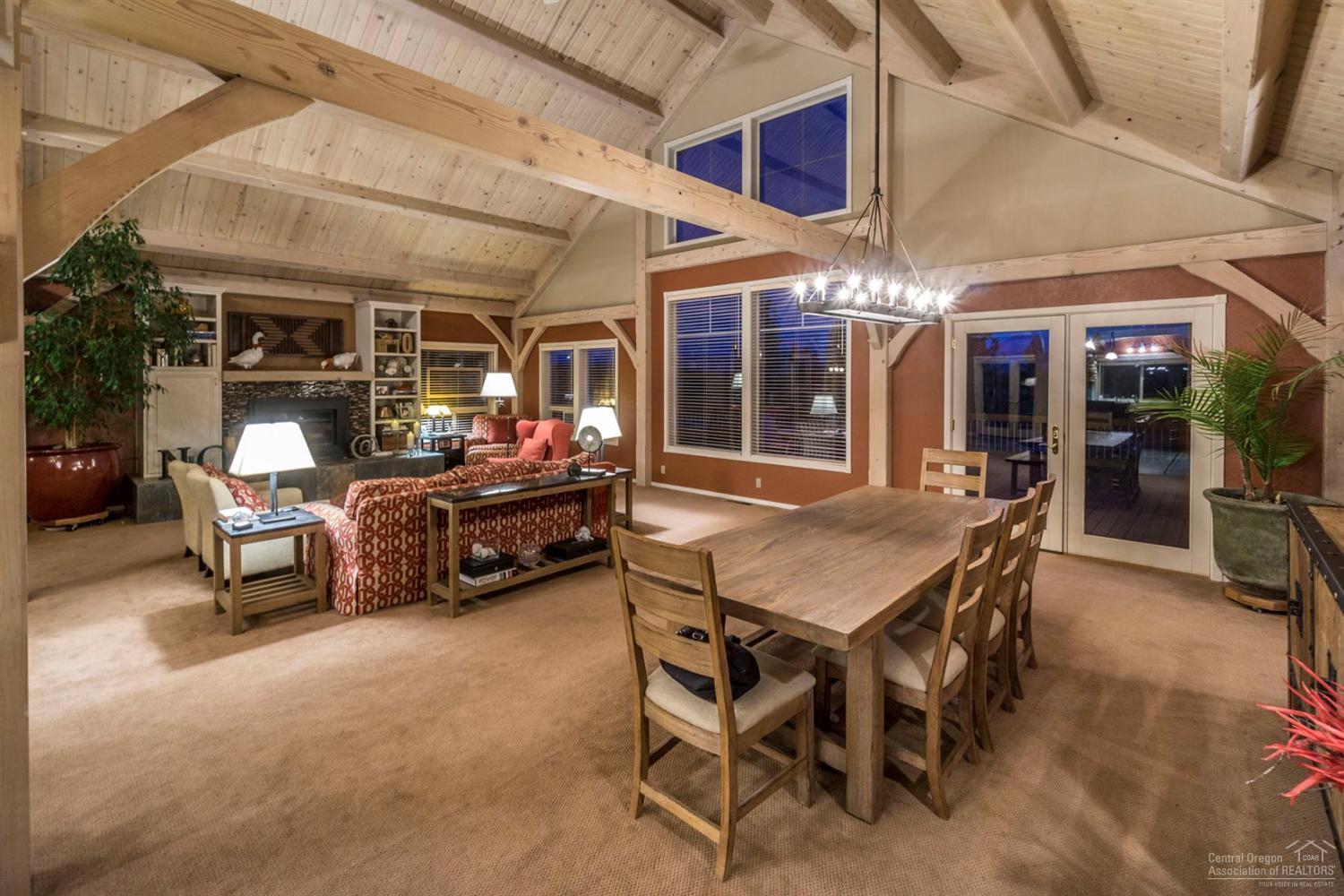 16015 Fox Ridge Circle Sisters, OR 97759 - Photo 6 of 25 Gallery Image 6