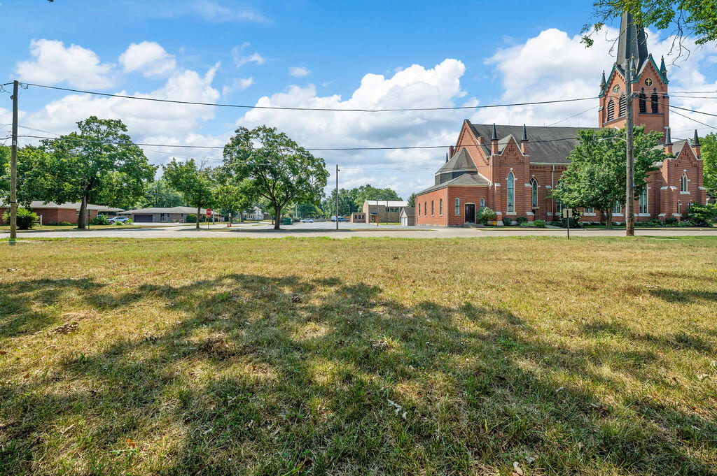 124 South State Street Niles, MI 49120 - Photo 2 of 13 a3