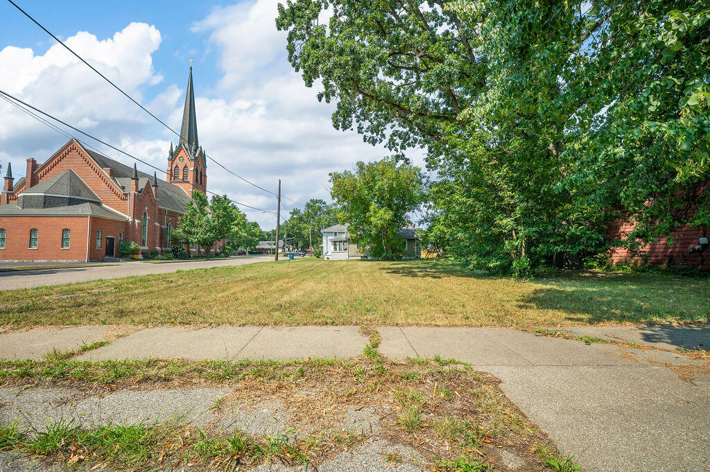 124 South State Street Niles, MI 49120 - Photo 4 of 13 a2