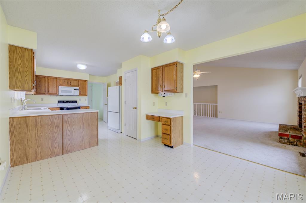 2143 Alexandria Row O'Fallon, MO 63368 - Photo 14 of 37