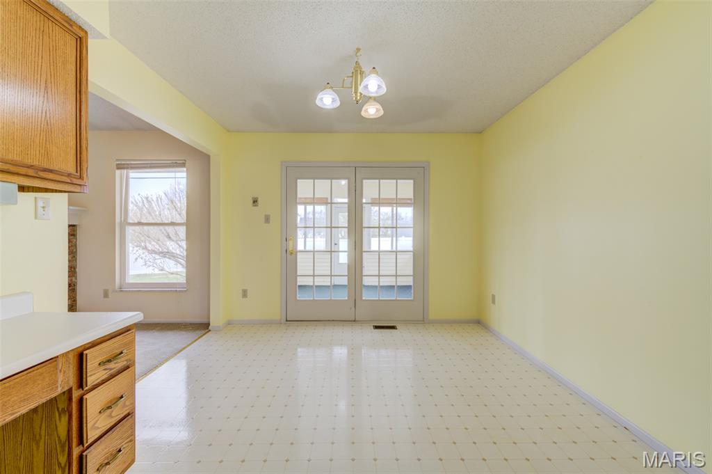 2143 Alexandria Row O'Fallon, MO 63368 - Photo 15 of 37