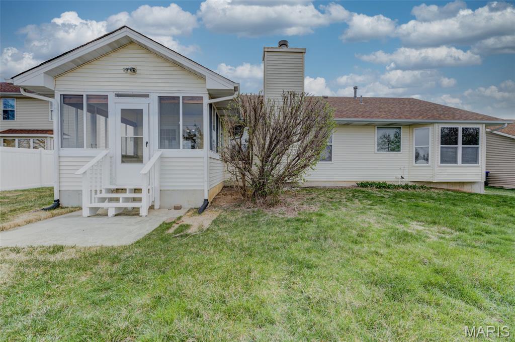 2143 Alexandria Row O'Fallon, MO 63368 - Photo 33 of 37