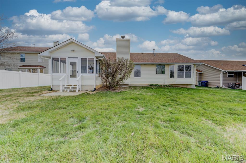 2143 Alexandria Row O'Fallon, MO 63368 - Photo 34 of 37