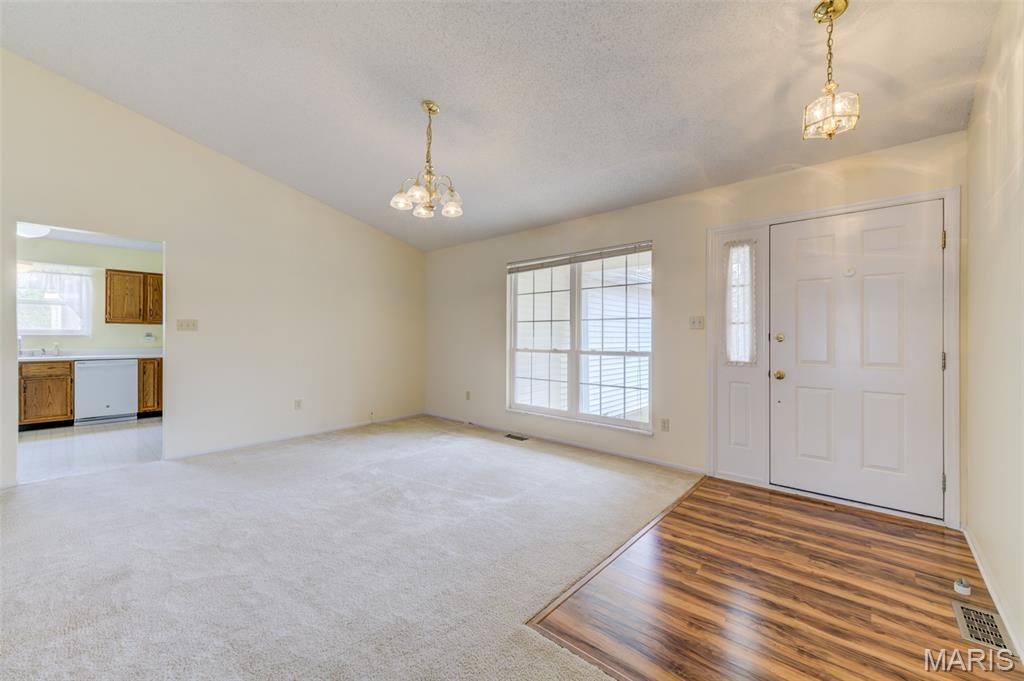 2143 Alexandria Row O'Fallon, MO 63368 - Photo 4 of 37