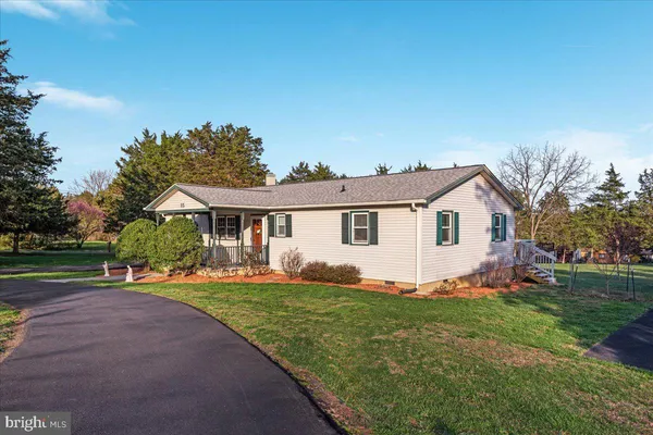 $373,900 | 15 River Lakes Drive, Strasburg, VA 22657