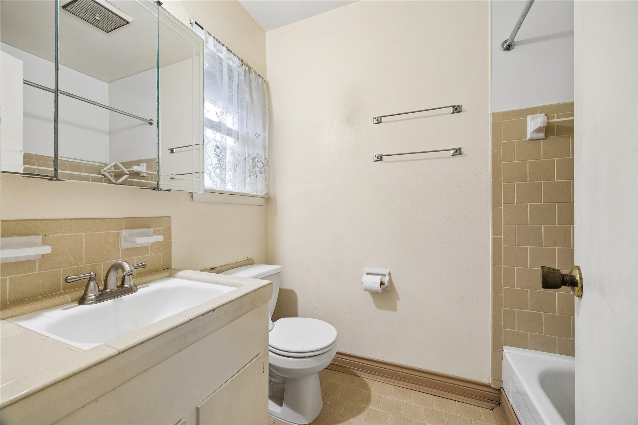 3314 Tanglewilde Street Houston, TX 77063 - Photo 19 of 23