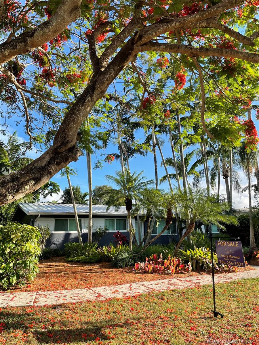 8570 Southwest 125th Street Miami, FL 33156 - Photo 1 of 18