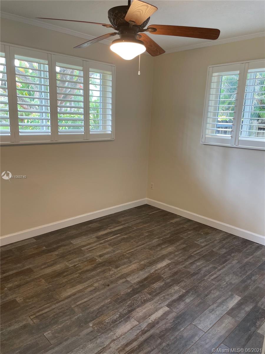 8570 Southwest 125th Street Miami, FL 33156 - Photo 12 of 18