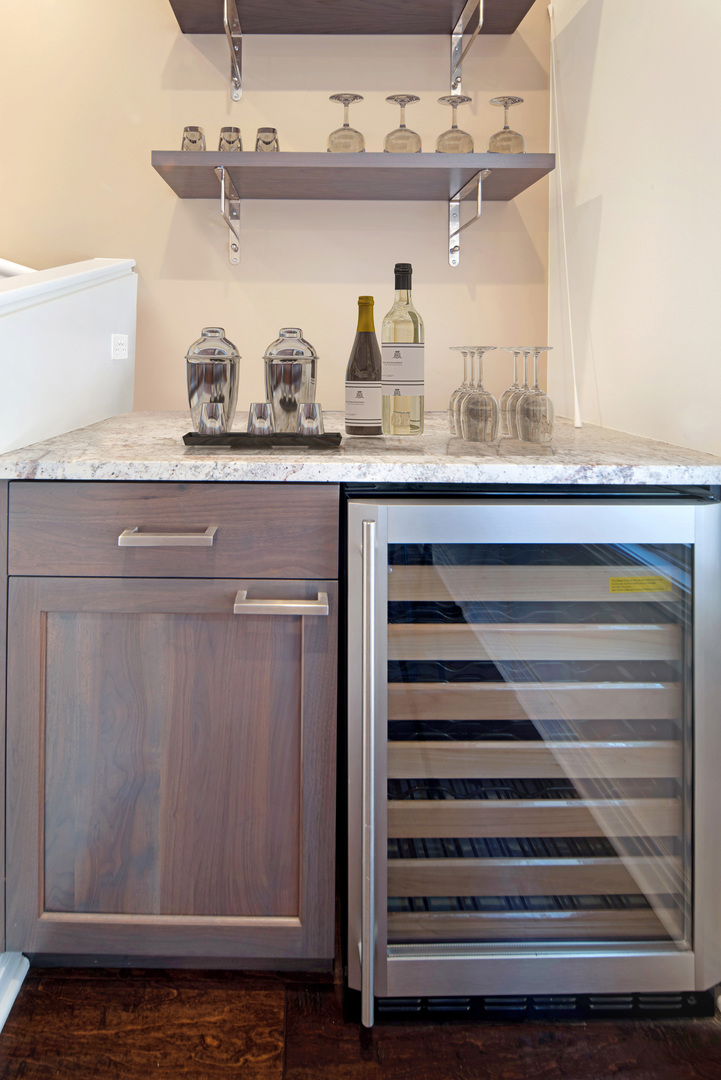 1137 West Monroe Street, Unit 8 Chicago, IL 60607 - Photo 4 of 25