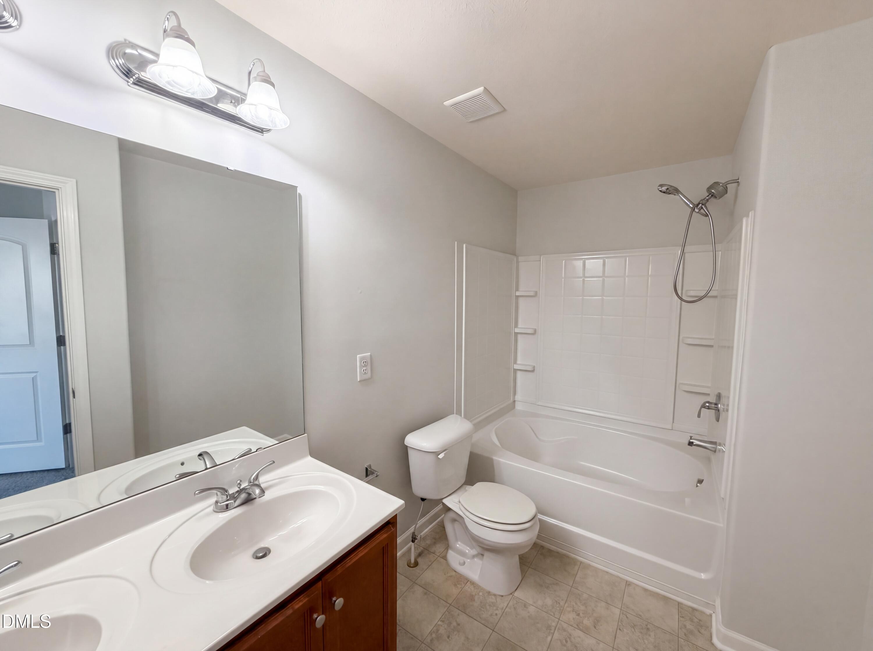 4716 Queen Pierrette Street Raleigh, NC 27610 - Photo 13 of 15 listing_12