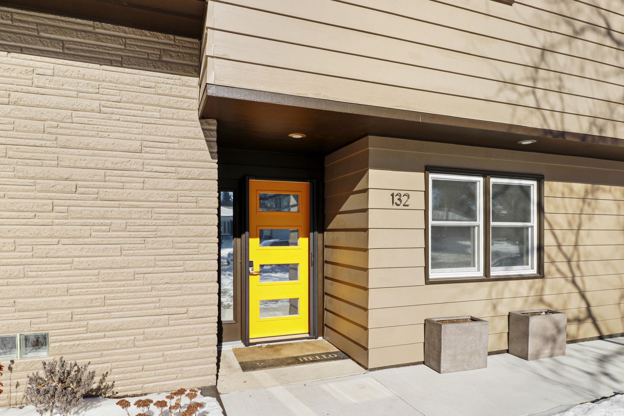 132 West MacArthur Street Sun Prairie, WI 53590 - Photo 5 of 36