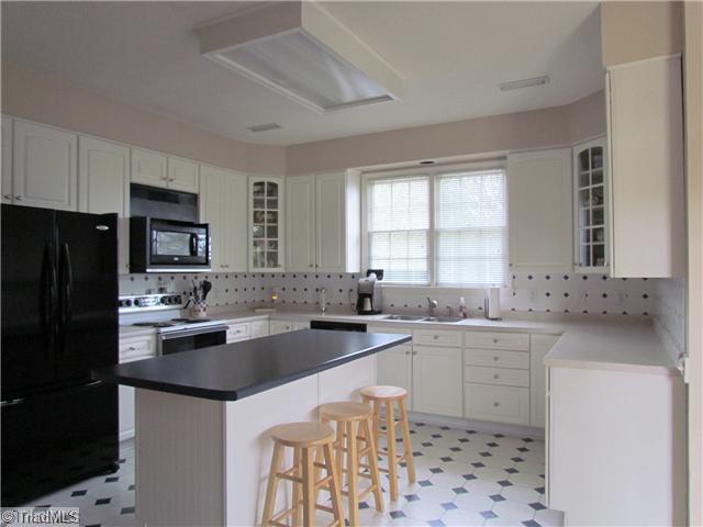 905 Gallimore Dairy Road High Point, NC 27265 - Photo 7 of 16 Kitchen.
