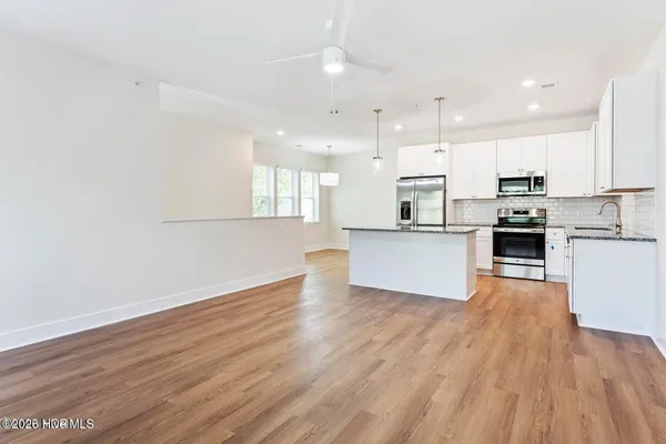 $2,300 | 1111 McRae Street, Wilmington, NC 28401