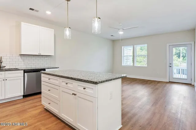 $2,300 | 1111 McRae Street, Wilmington, NC 28401