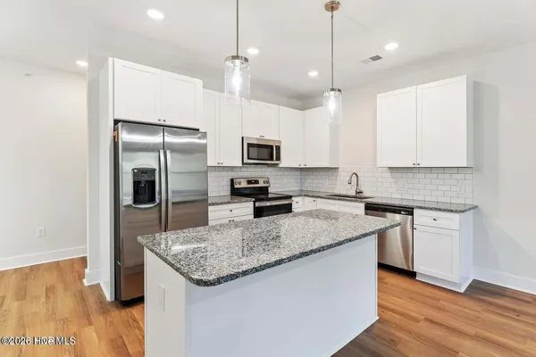 $2,300 | 1111 McRae Street, Wilmington, NC 28401