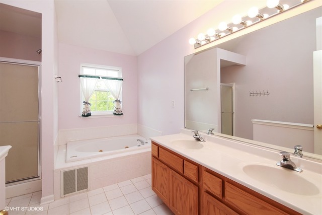 1222 Mason Street DeKalb, IL 60115 - Photo 11 of 18