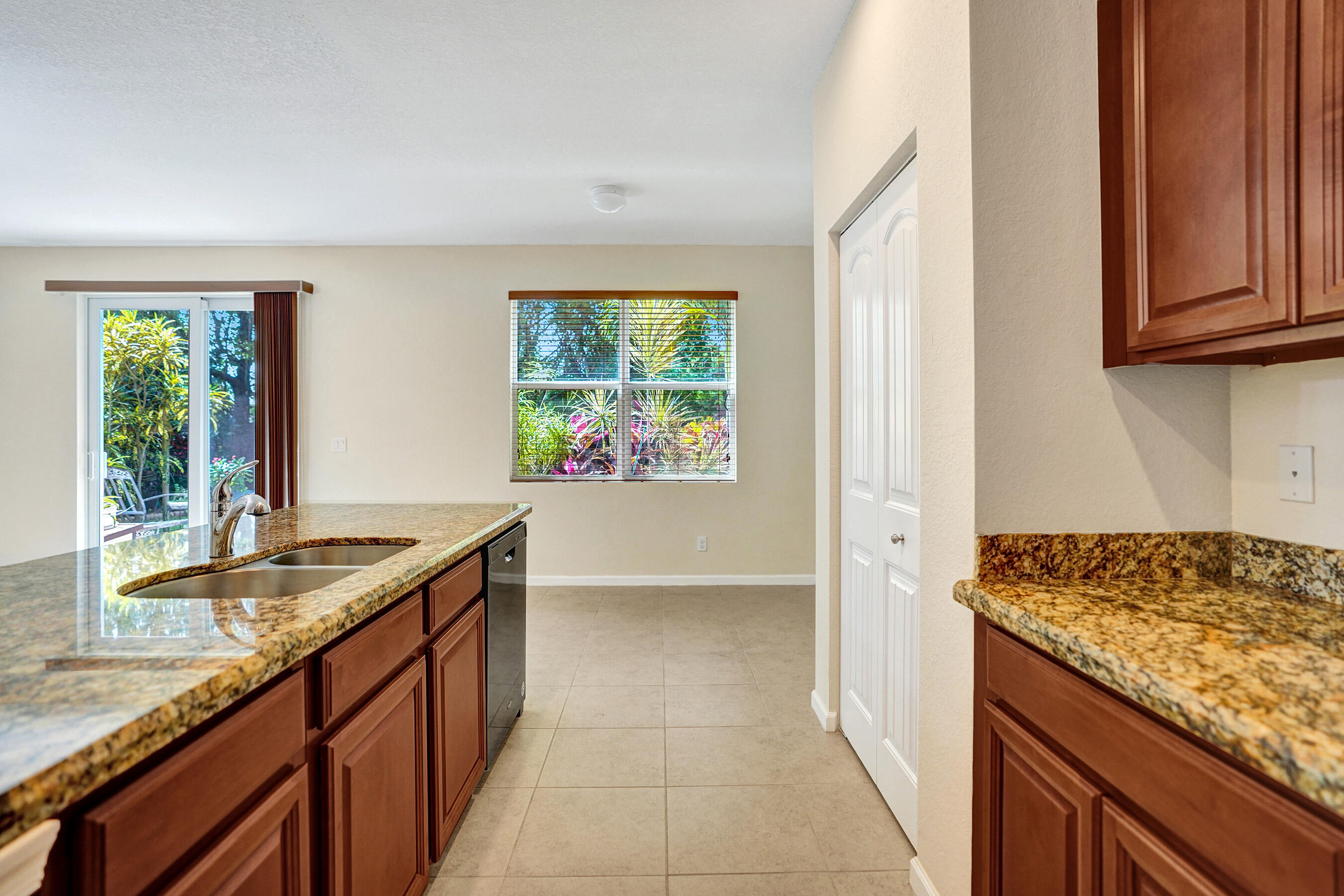 841 Palm Tree Lane West Palm Beach, FL 33415 - Photo 12 of 96 DSC00373