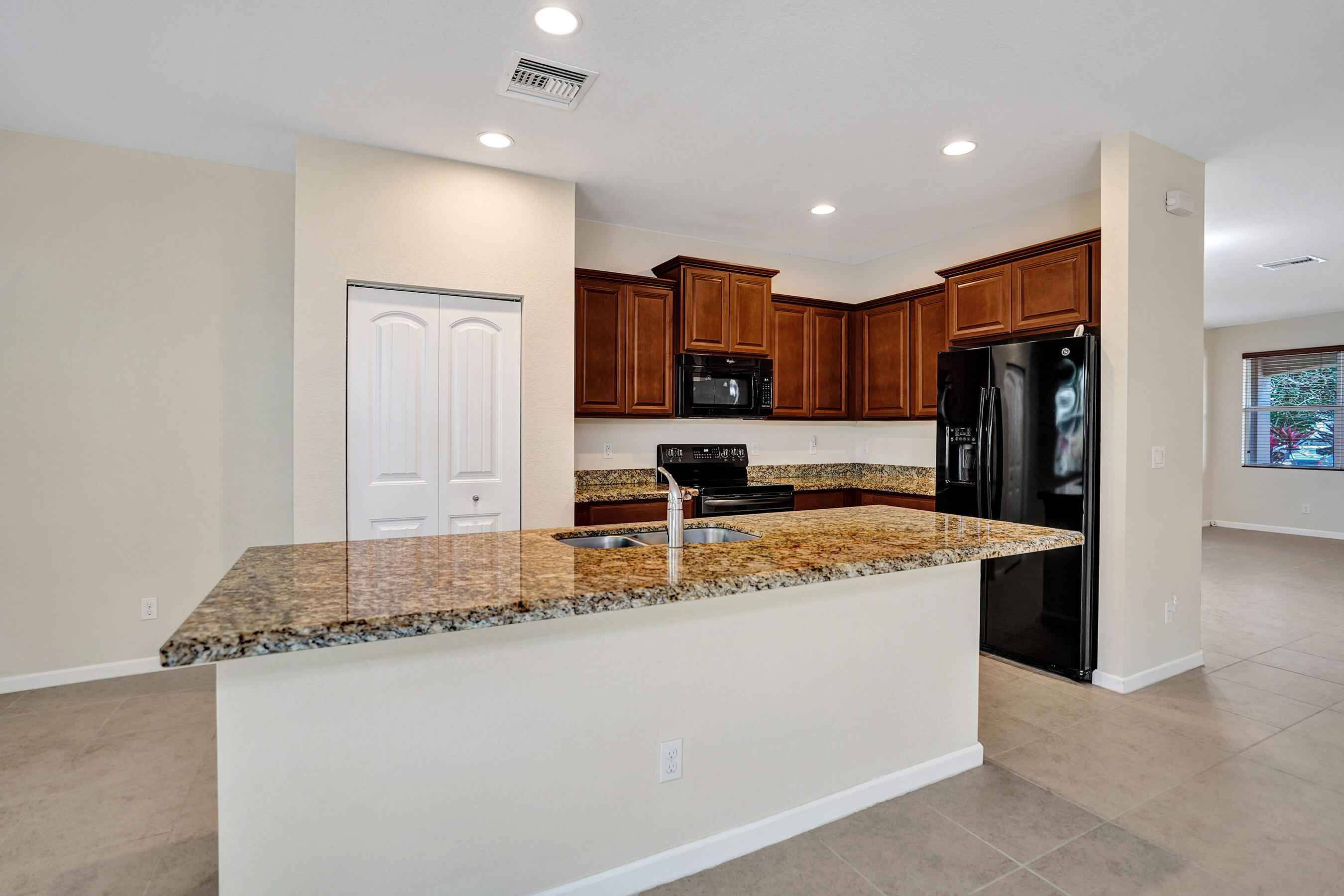 841 Palm Tree Lane West Palm Beach, FL 33415 - Photo 21 of 96 DSC00376