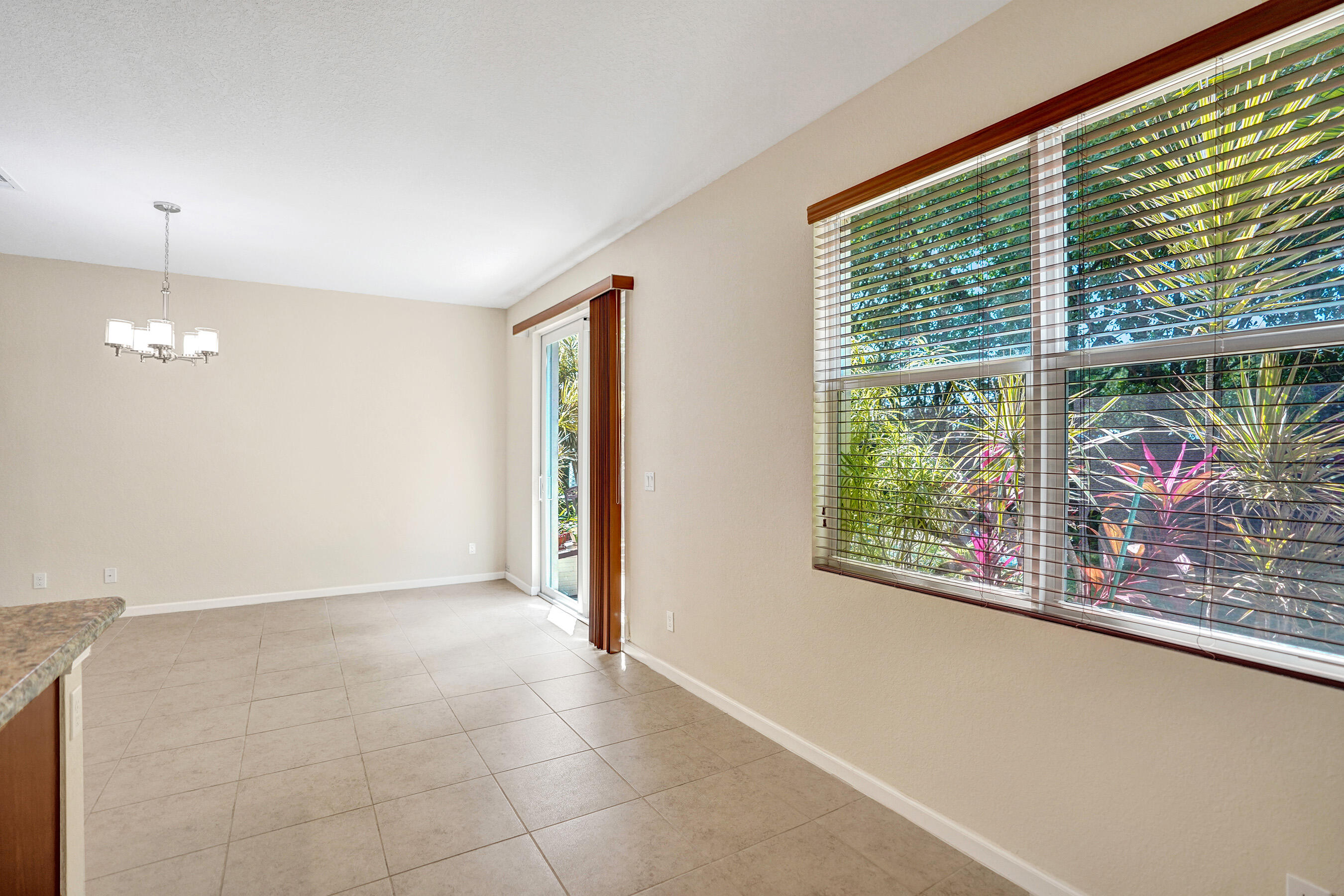 841 Palm Tree Lane West Palm Beach, FL 33415 - Photo 25 of 96 DSC00343