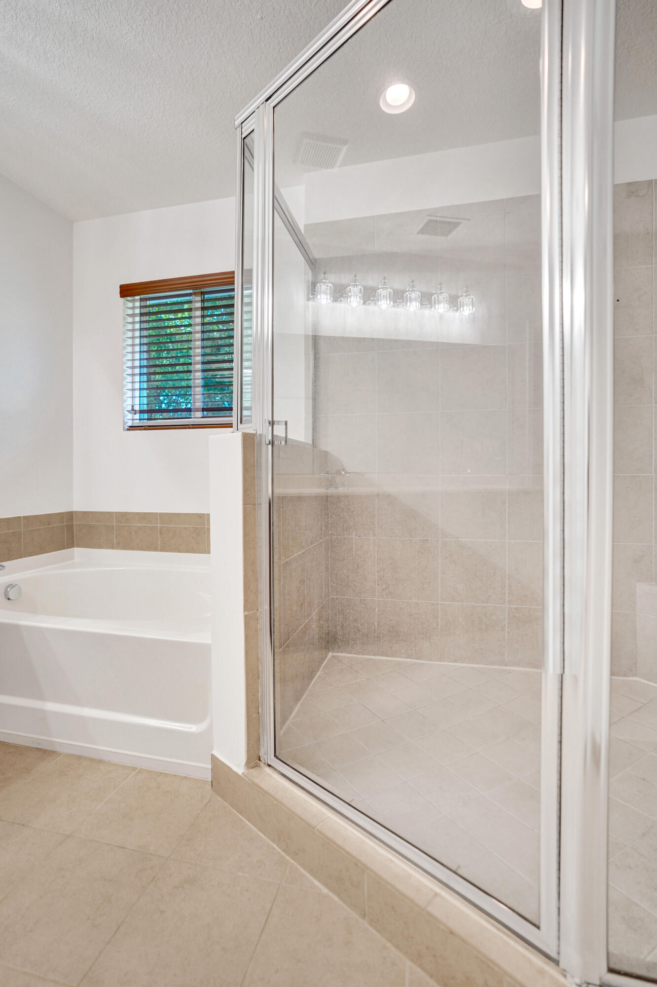 841 Palm Tree Lane West Palm Beach, FL 33415 - Photo 39 of 96 DSC00577