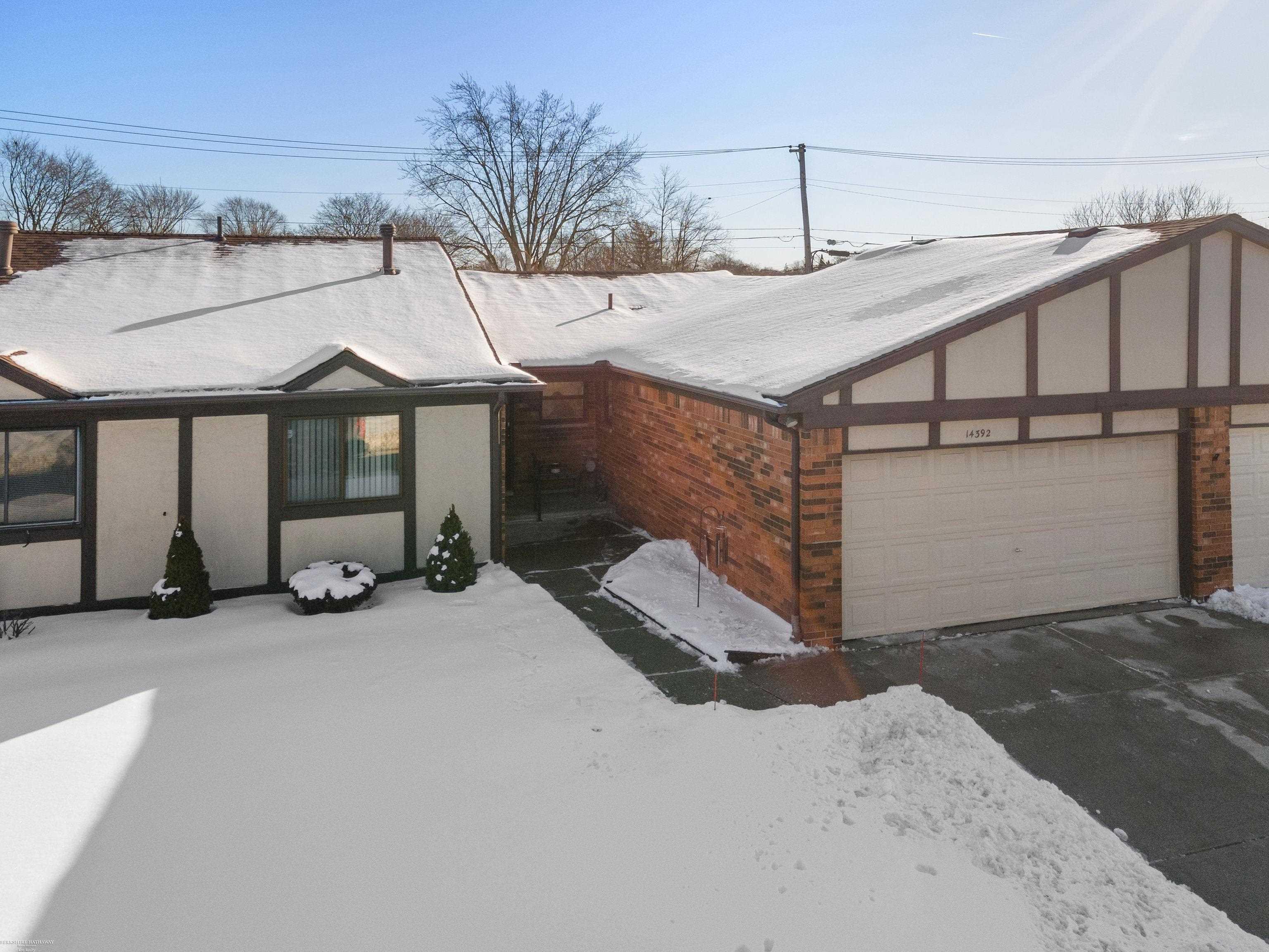 14392 East 14 Mile Road, Unit 13 Warren, MI 48088 - Photo 2 of 28 Gallery Image 2