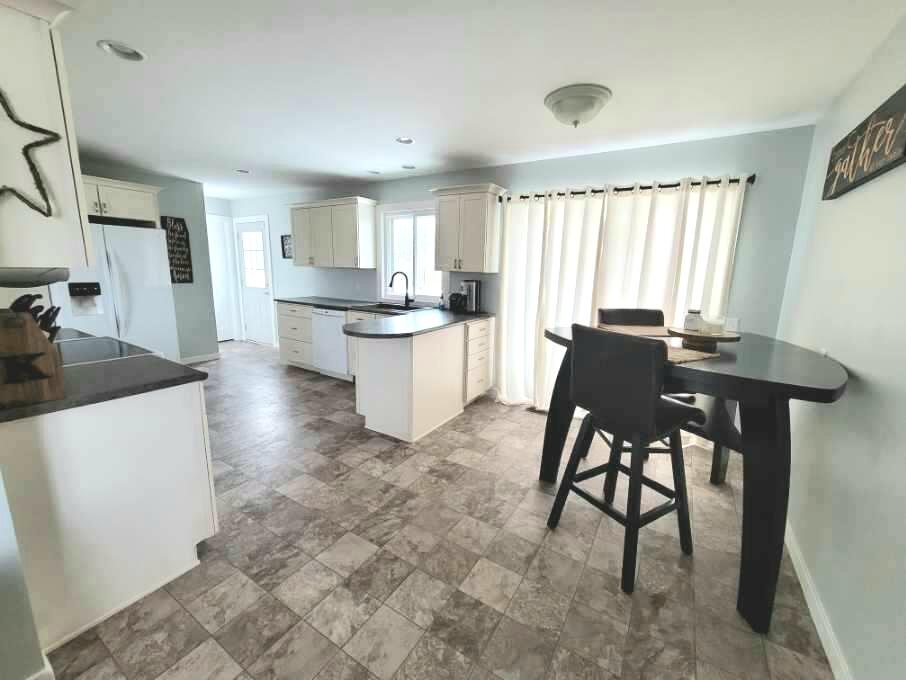 7515 Parmalee Road Middleville, MI 49333 - Photo 8 of 37 20230320_073125