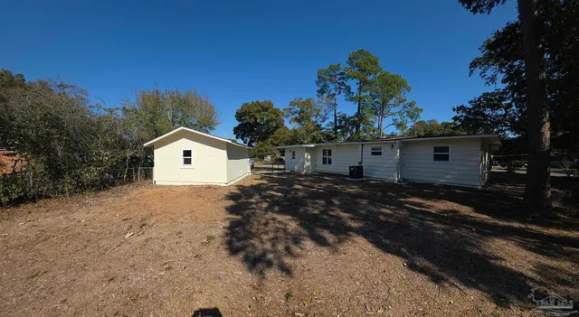 $1,750 | 207 Hart Drive, Pensacola, FL 32503