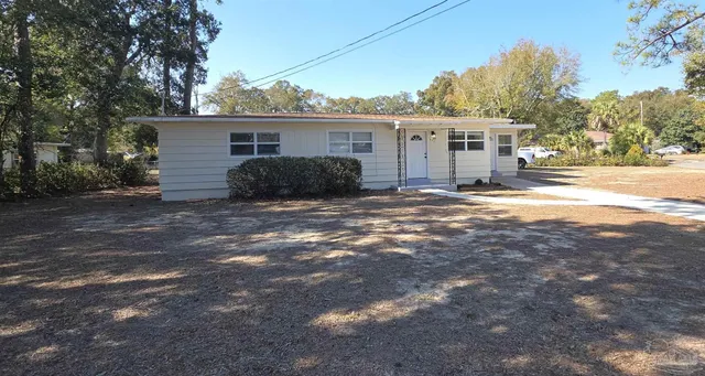 $1,750 | 207 Hart Drive, Pensacola, FL 32503