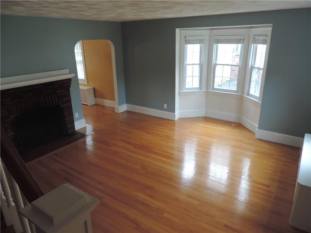 21 Colonial Road Westbrook, ME 04092 - Photo 19 of 33 Living Room