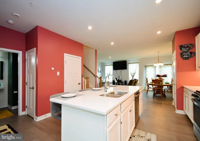 $465,900 | 8043 Milltown Circle, Cheltenham, PA 19012