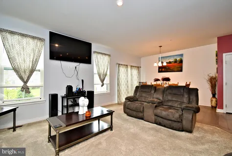 $465,900 | 8043 Milltown Circle, Cheltenham, PA 19012