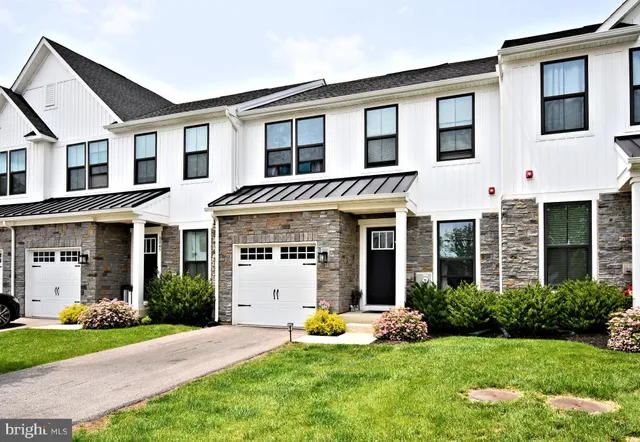 $465,900 | 8043 Milltown Circle, Cheltenham, PA 19012