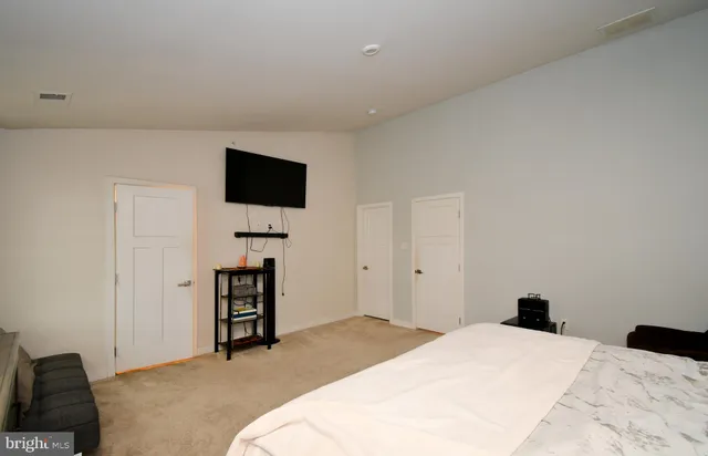 $465,900 | 8043 Milltown Circle, Cheltenham, PA 19012