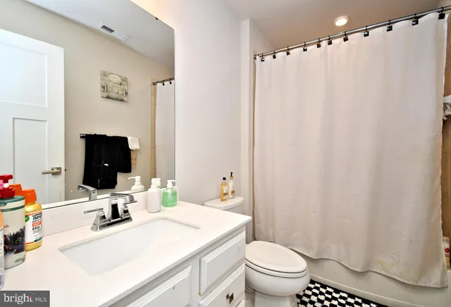 $465,900 | 8043 Milltown Circle, Cheltenham, PA 19012