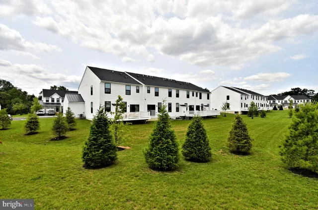 $465,900 | 8043 Milltown Circle, Cheltenham, PA 19012