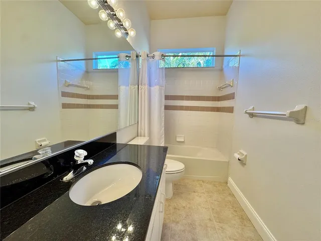 $899,000 | 111 41st Street Northeast, Bradenton, FL 34208