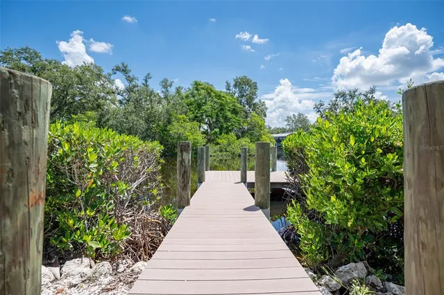 $899,000 | 111 41st Street Northeast, Bradenton, FL 34208